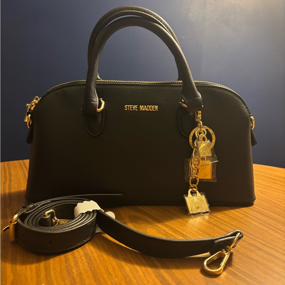 NWT - Steve Madden - Black Handbag